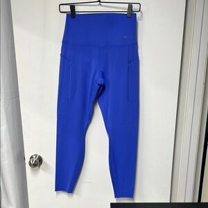 Nike Womens Universa Medium-Support High-Waisted 7/8 Leggings (Periwinkle)